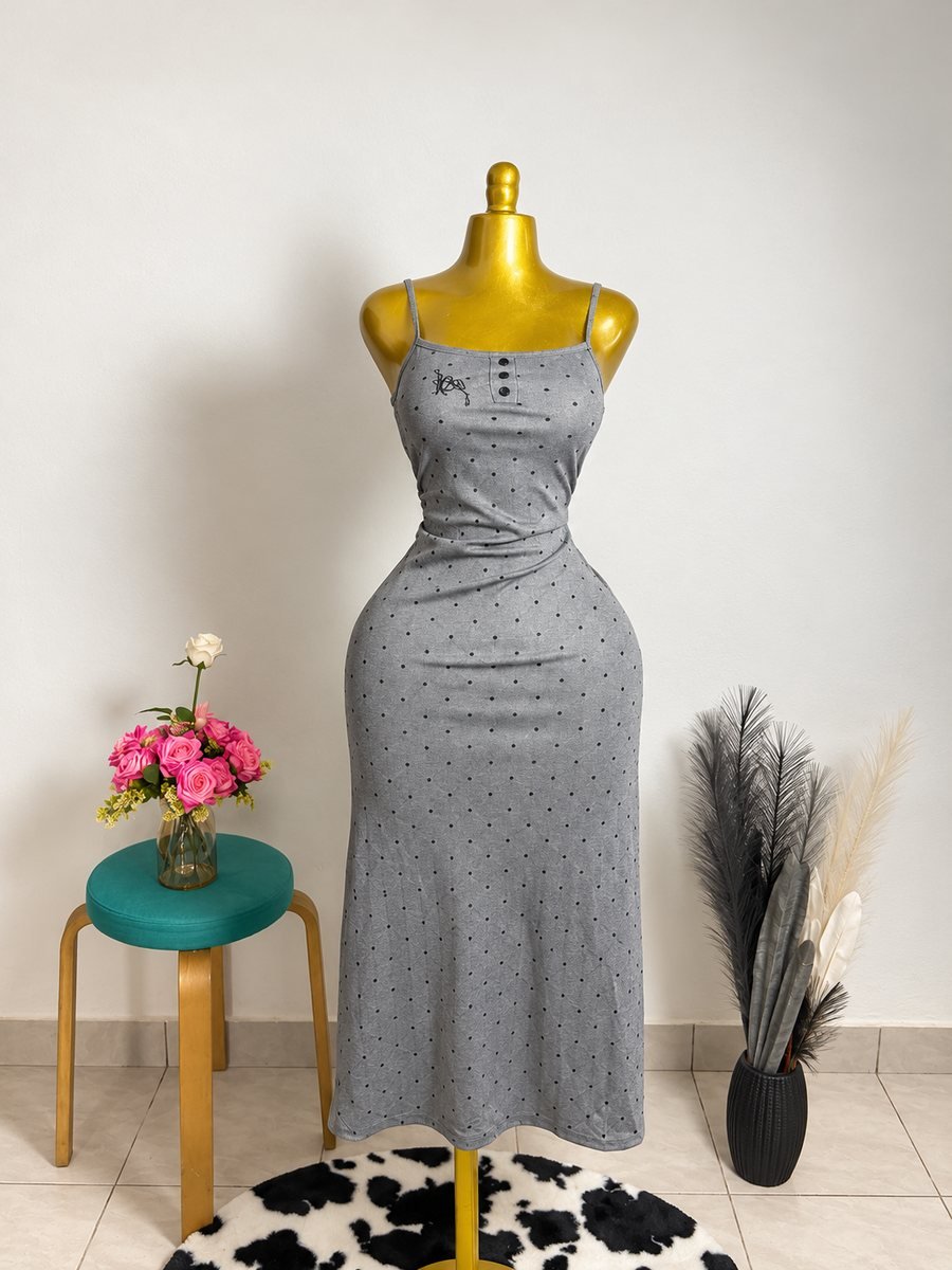Robe grise à pois fines bretelles