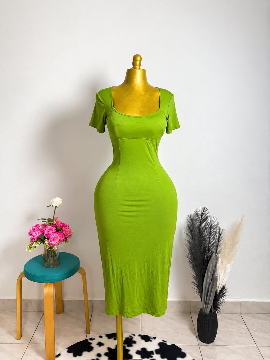 Robe verte dos ouvert