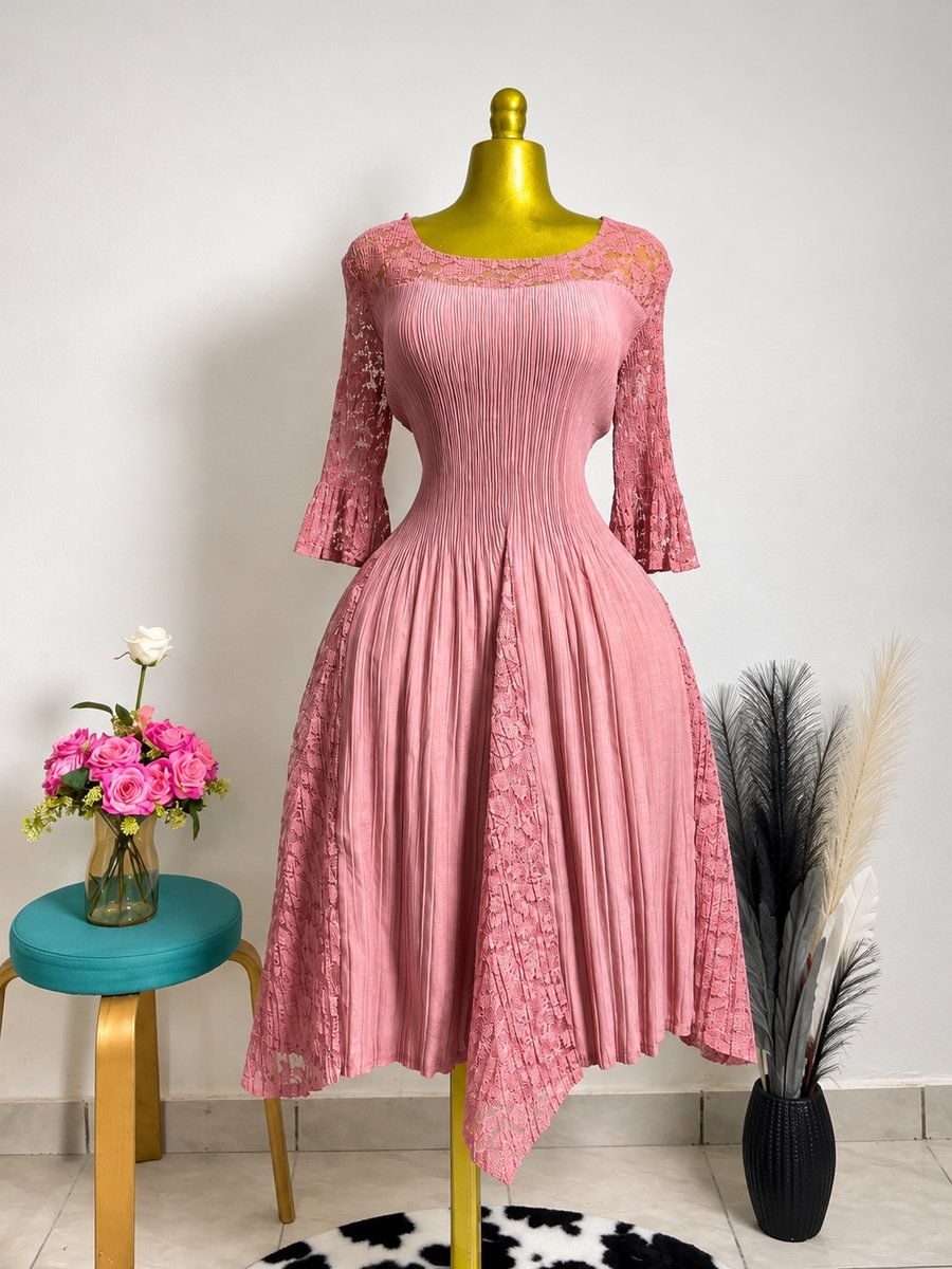 Robe rose froissée manches longues