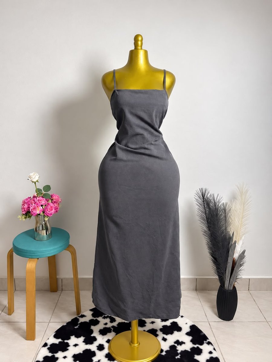 Robe longue grise dos nu