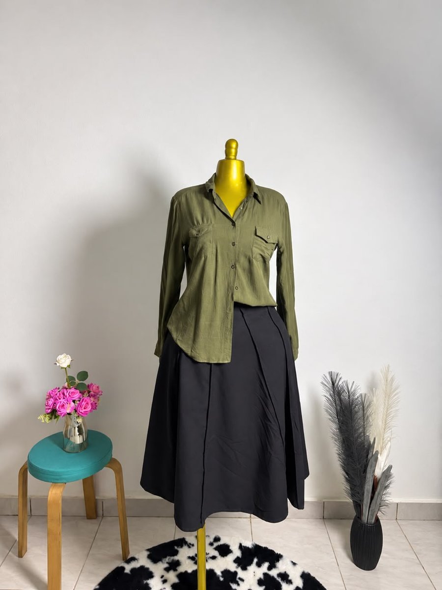 Chemise kaki à poches